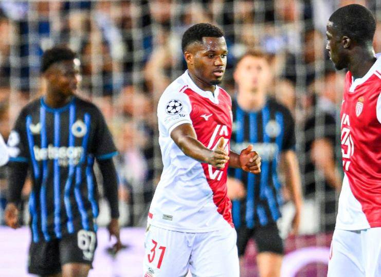 法甲第3耻辱一战：欧冠被灌4球，巴萨昔日天才破门挽回颜面