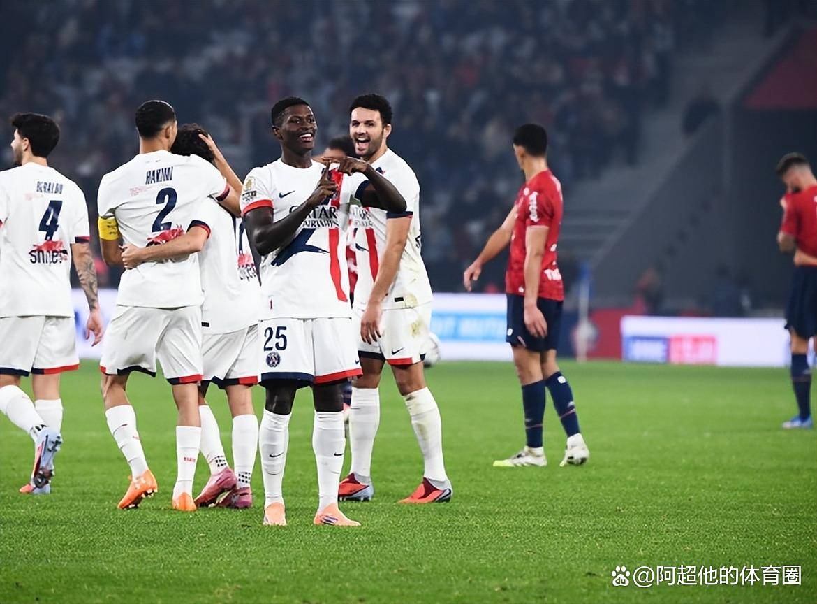 足坛悲喜夜！巴萨3球惨败，意甲前5差3分，姆巴佩弟弟绝平大巴黎